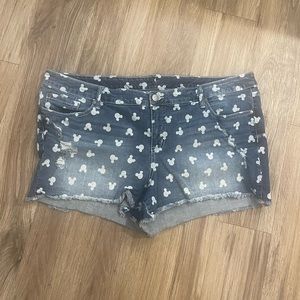 NWOT Disney Shorts Size 24 Torrid